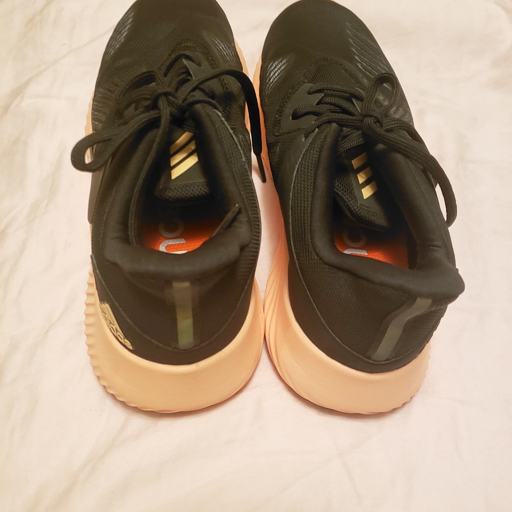 ADIDAS SHOES - Picture 3 of 4